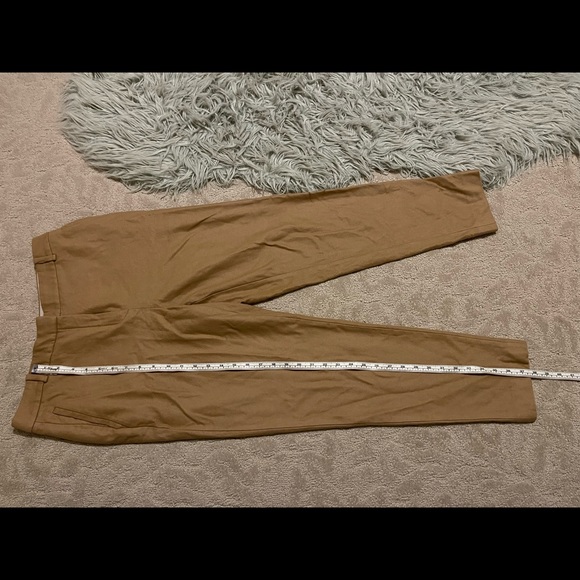 MASSIMO DUTTI cigarette-fit 100% wool trousers in colour camel - Picture 5 of 6